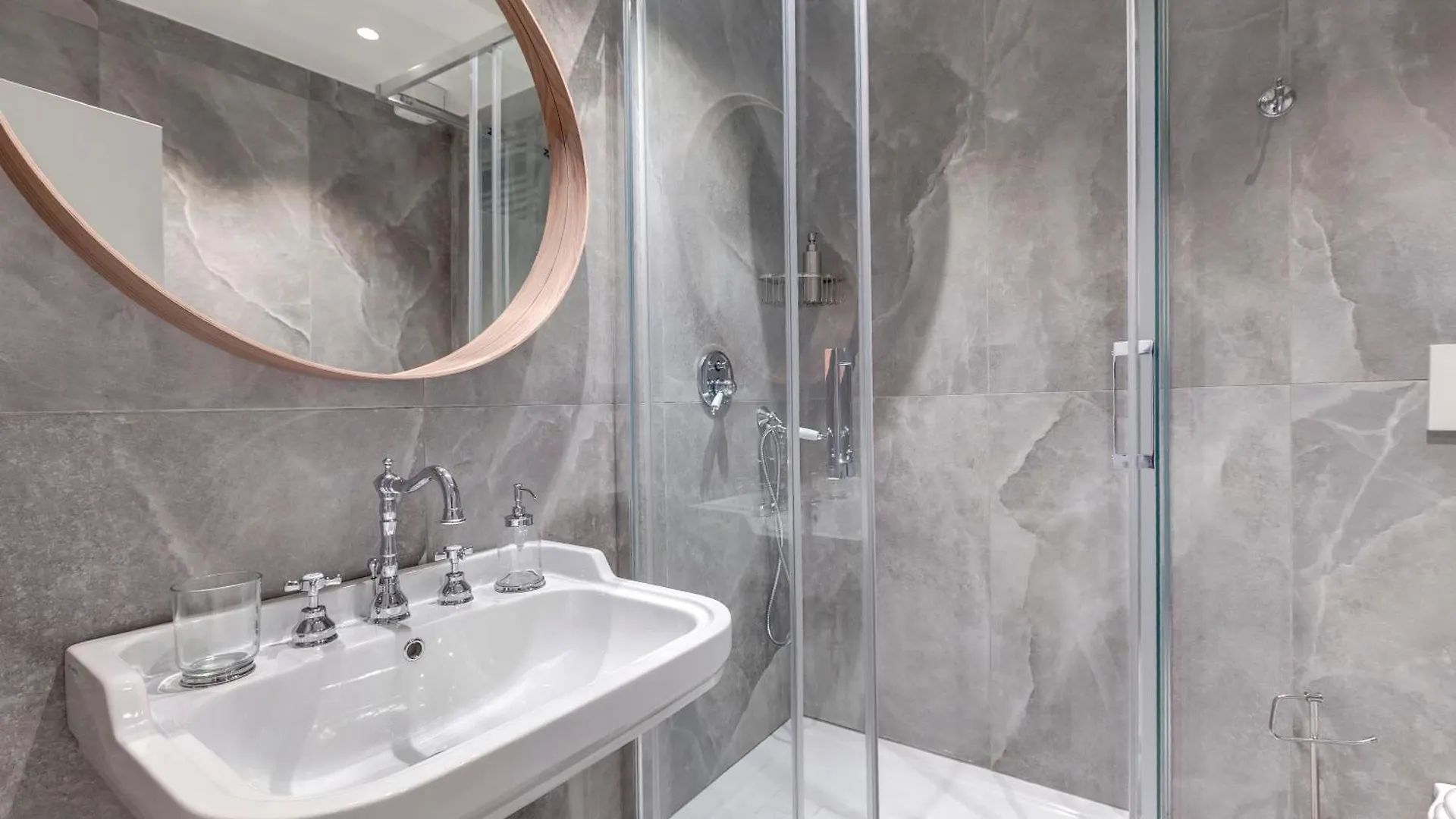 La Badessa Apartment By Mamo Florence