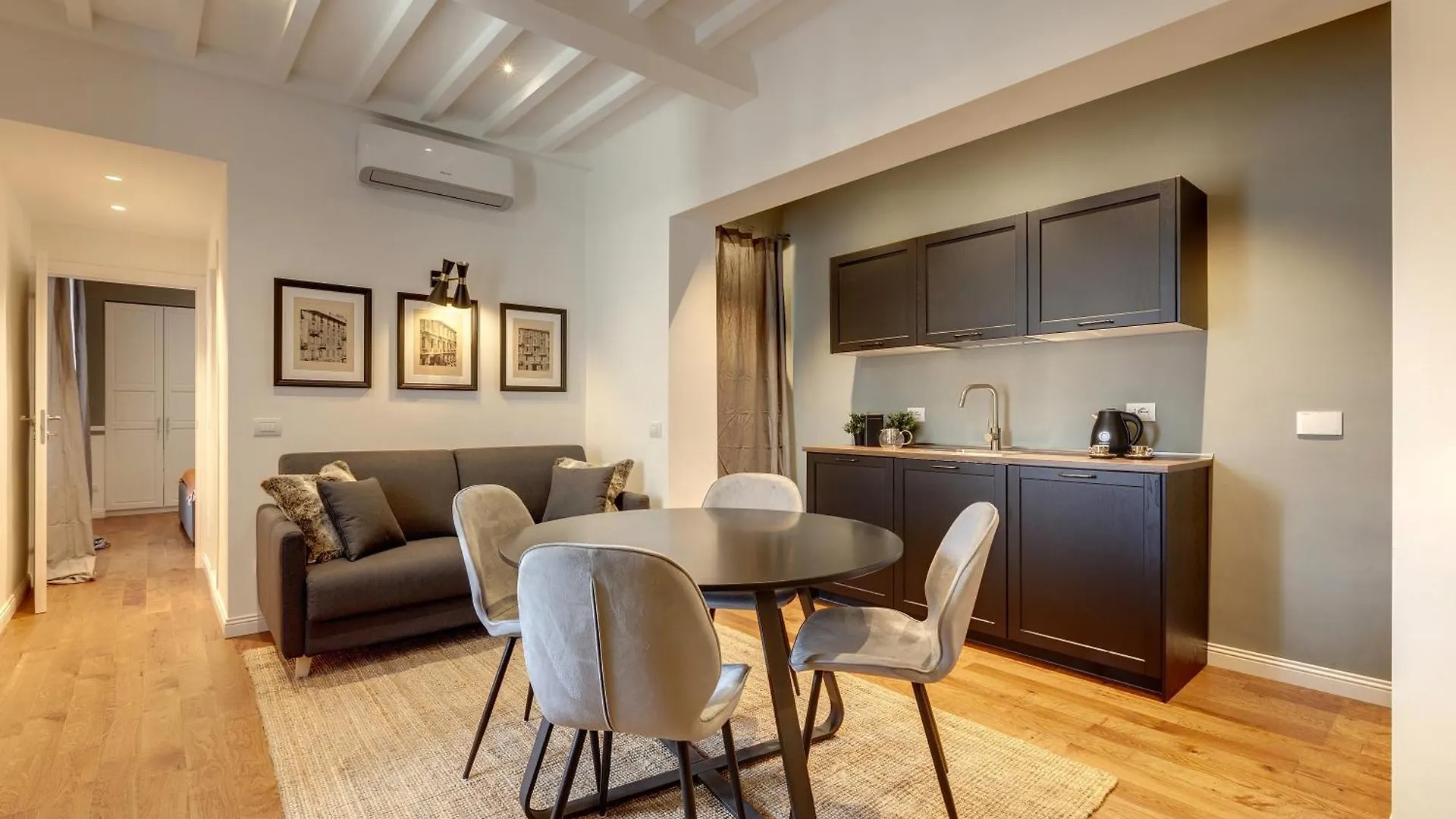 La Badessa Apartment By Mamo Floransa 0*,  İtalya